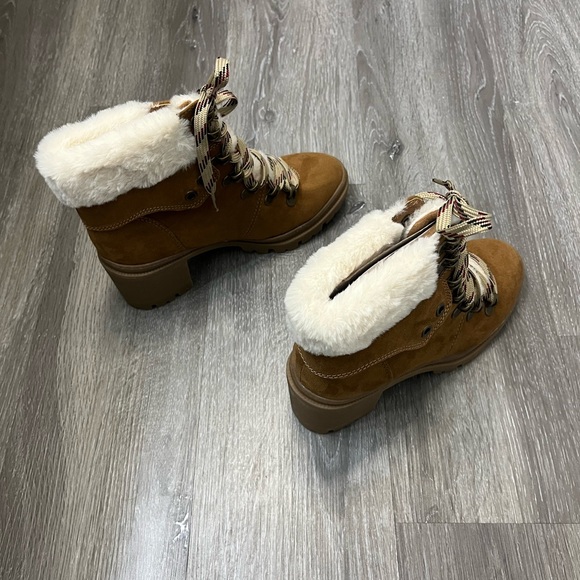 Brown and white Jellypop boots - Picture 4 of 7